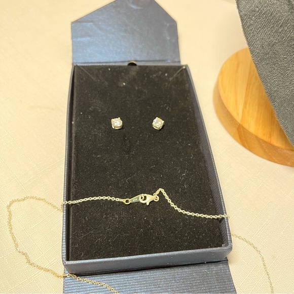 Sterling Silver Necklace & earrings, Cubic Zirconia - Picture 5 of 8